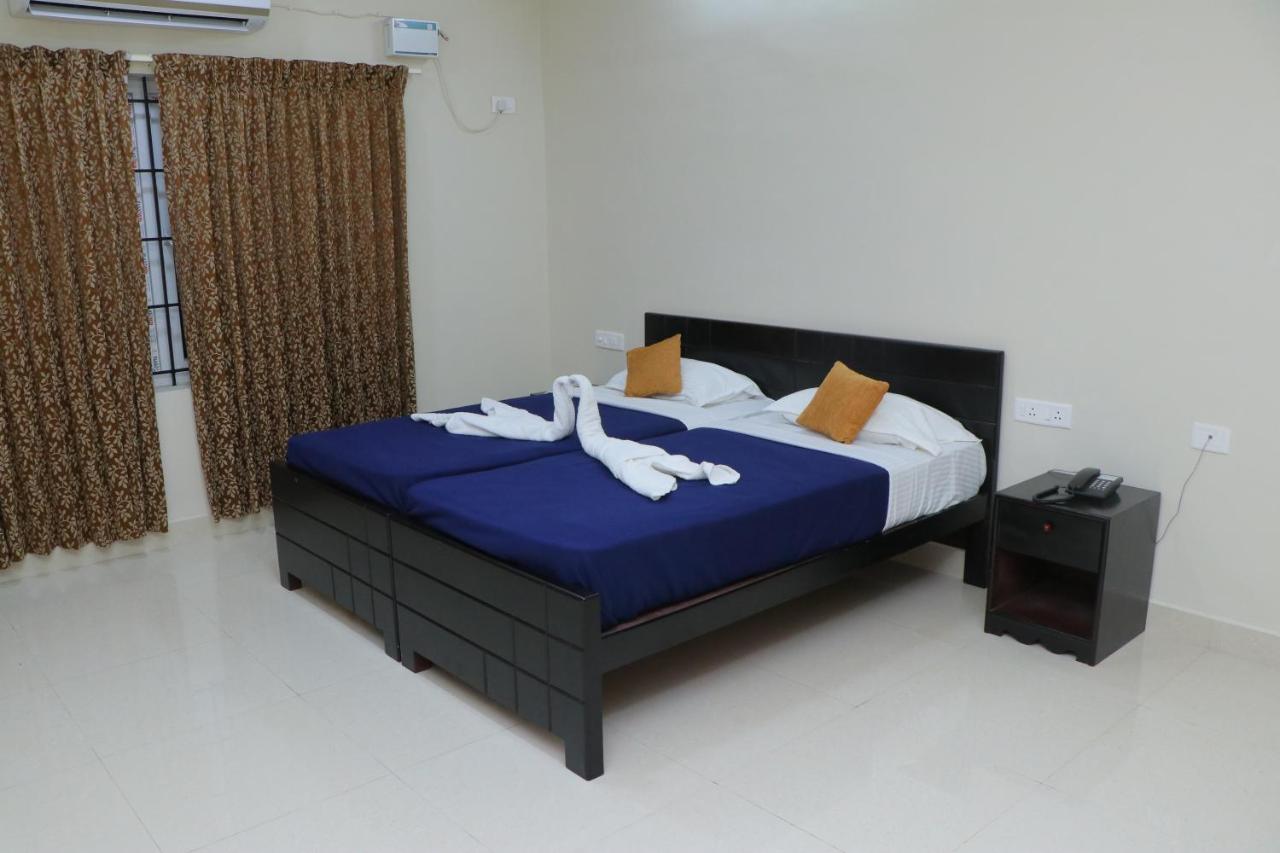 Hotel Tamilnadu -Trichy Tiruchirappalli ภายนอก รูปภาพ